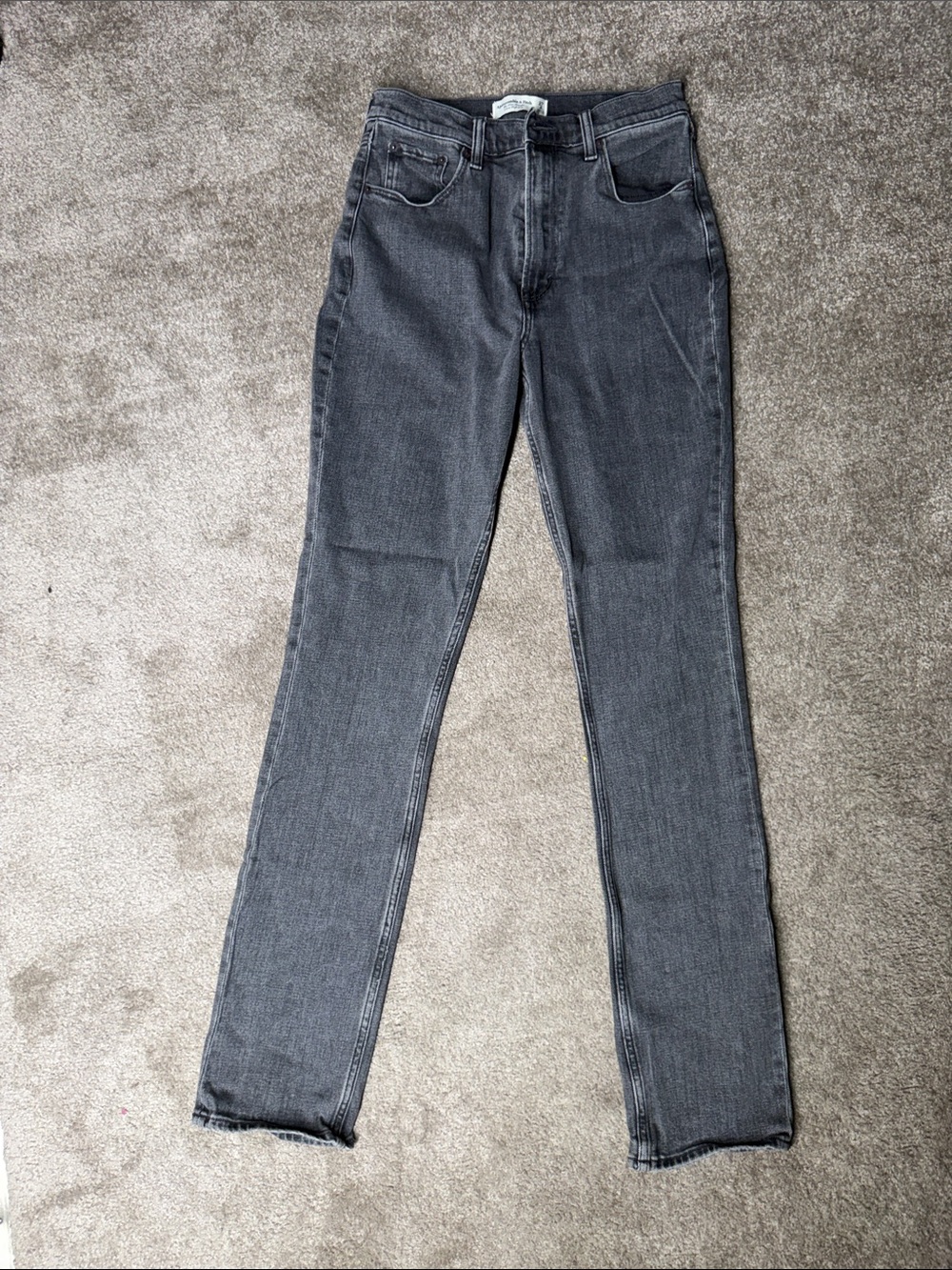 Abercrombie & Fitch 4L High-Rise Straight Jeans in Charcoal